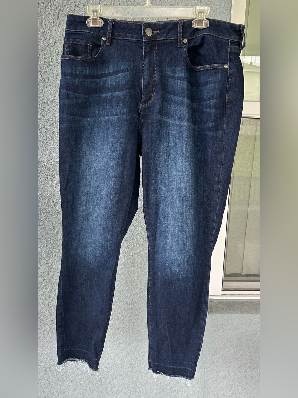 LOFT Outlet High Rise Curvy Skinny Frayed Ankle Dark Wash Stretch Jeans 14 Blue